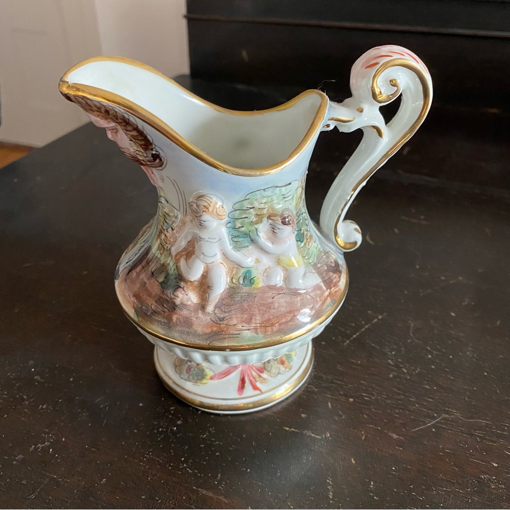 Vintage Italian Capodimonte creamer
